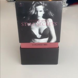 Victoria’s Secret U-Plunge Bra